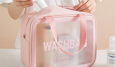 63-1-travel makeup bag.jpg