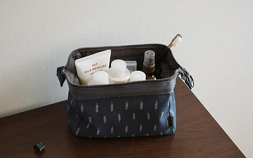 68-3-personalized makeup bag