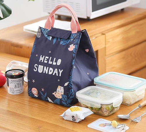 90-2-personalized lunch bags