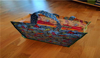 4-1-foldable shopping bag.jpg