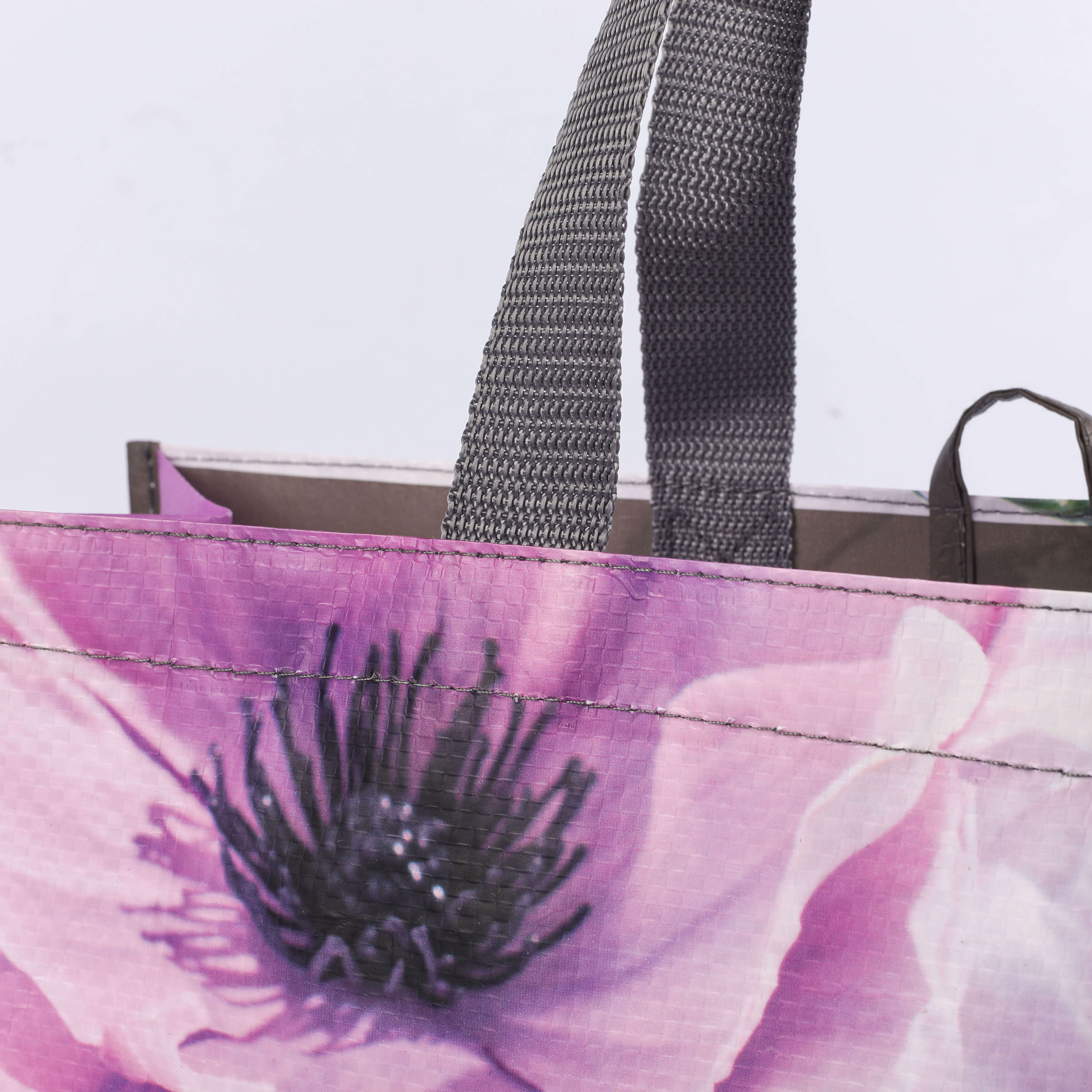 MECO Custom Printed Non Woven Laminated Shopping Tote Bag for Floral & Retail Promotion